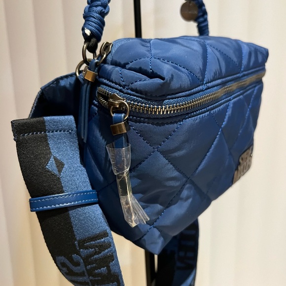 Steve Madden Blue Quilted Women's Bag - Picture 3 of 7